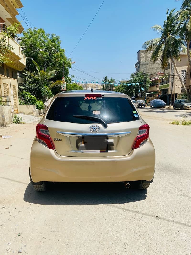 Toyota Vitz 2014 8