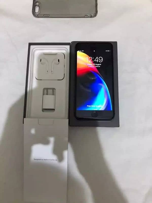 apple iphone 8 plus 128 GB memory 03167133993 1