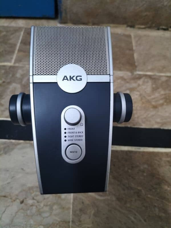 AKG C44-USB Multipattern USB Condenser microphone 2