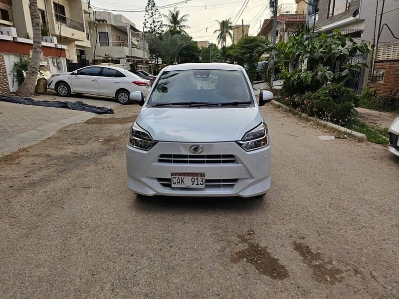 Daihatsu Mira 2022 XSA III Pearl White 0