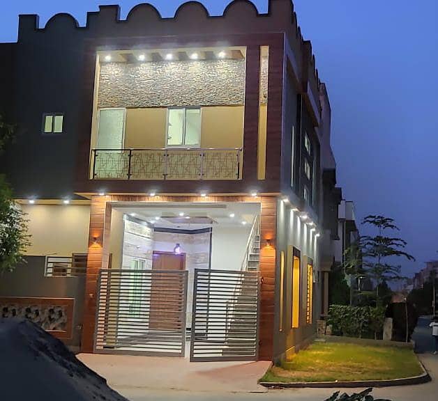 3 double story corner new house for sale four season housing society sumandri road Faisalabad 4