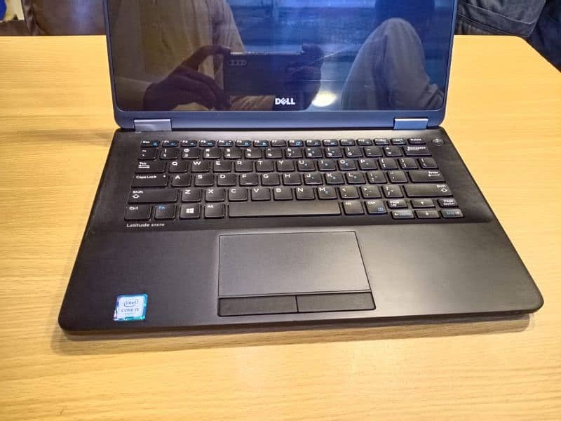 Dell  touch | Latitude E7270  | Core i5 6th Generation 1