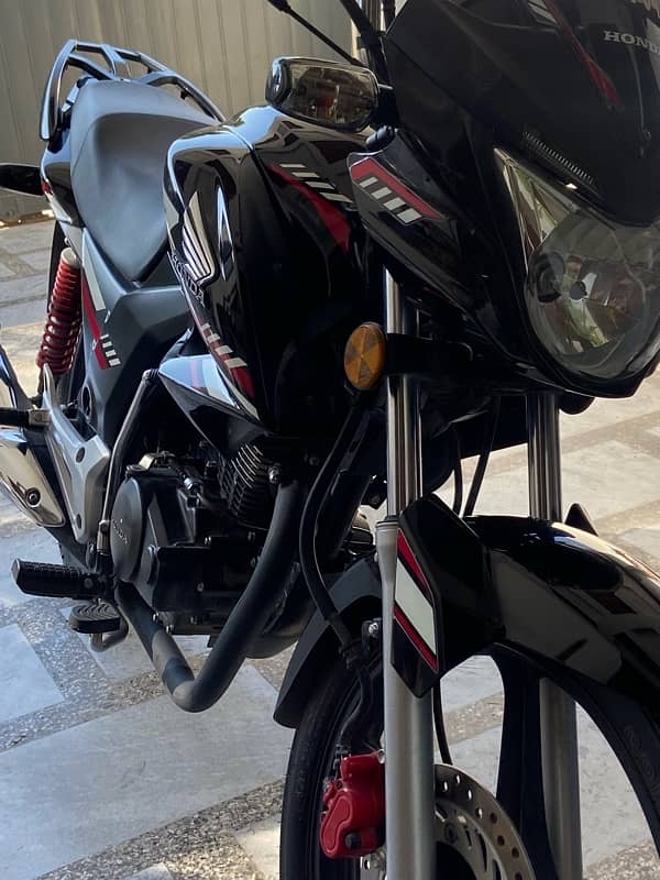 Honda CB 150F 2023 Black 6