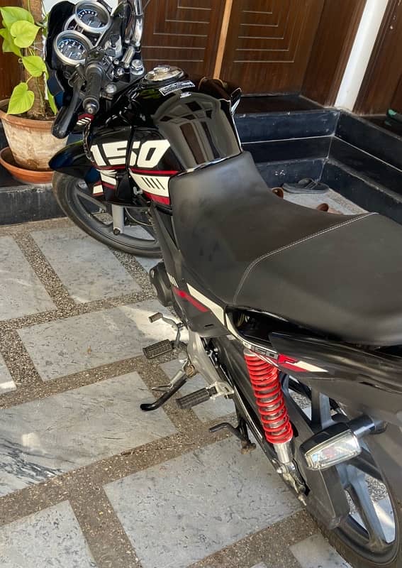 Honda CB 150F 2023 Black 7