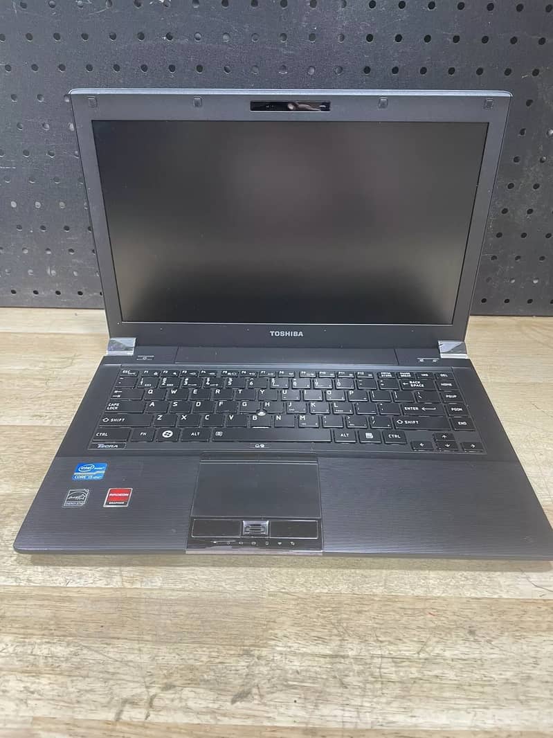 Toshiba Tecra R840 i5 2nd gen with  graphics card AMD 12 GB RAM/128SSD 0