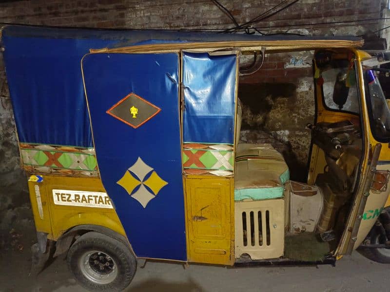 Auto Rickshaw Teez Raftar (2017) 3