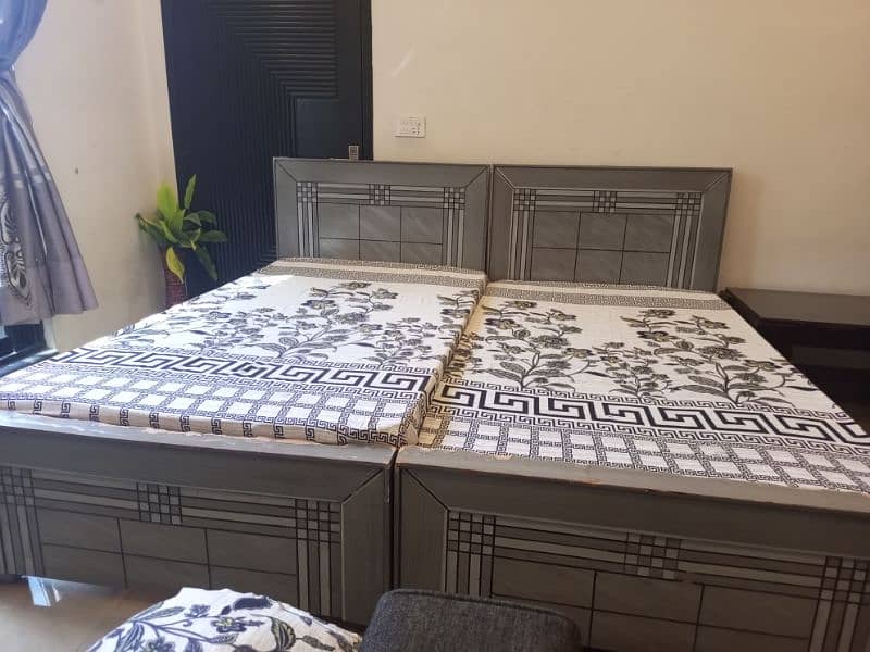 2 single bed with matress 3