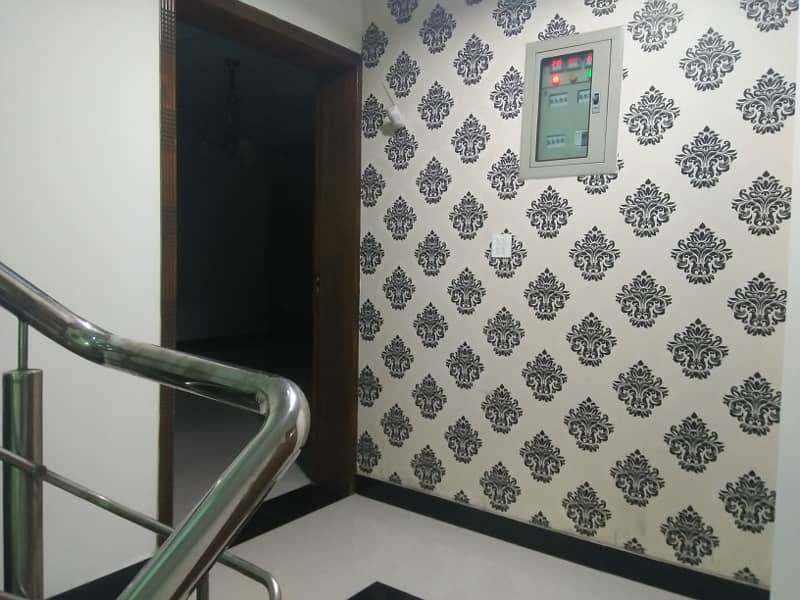 10 MARLA UPPER PORTION FOR RENT IN SECTOR B BAHRIA TOWN LAHORE 5