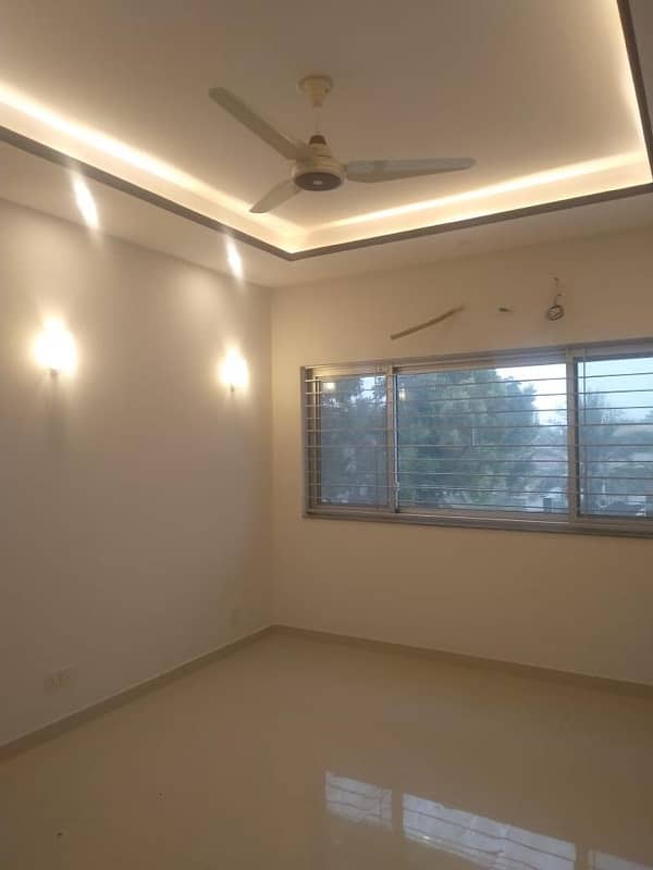 1 KANAL UPPER PORTION FOR RENT IN SECTOR C BAHRIA TOWN LAHORE 6