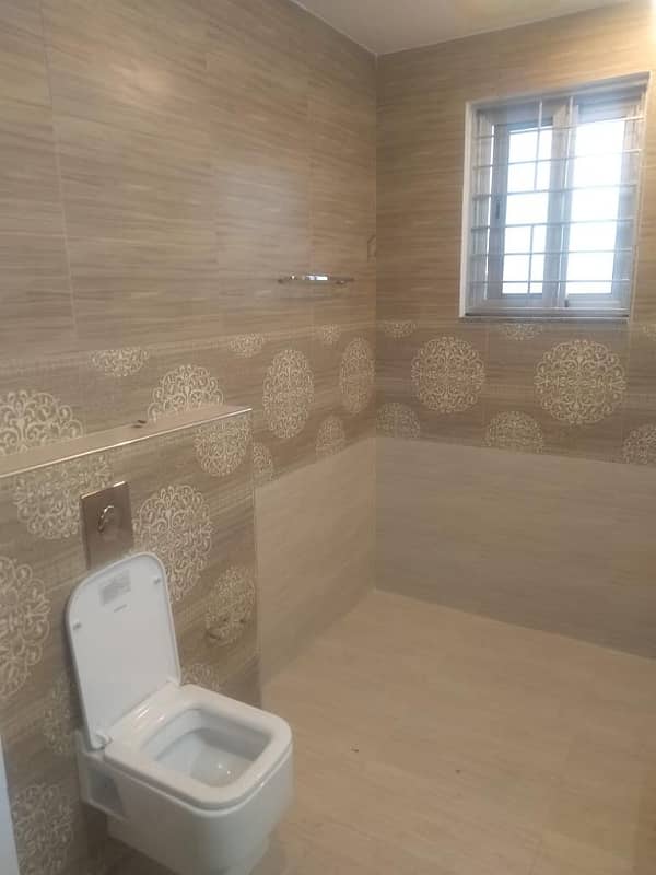 1 KANAL UPPER PORTION FOR RENT IN SECTOR C BAHRIA TOWN LAHORE 9