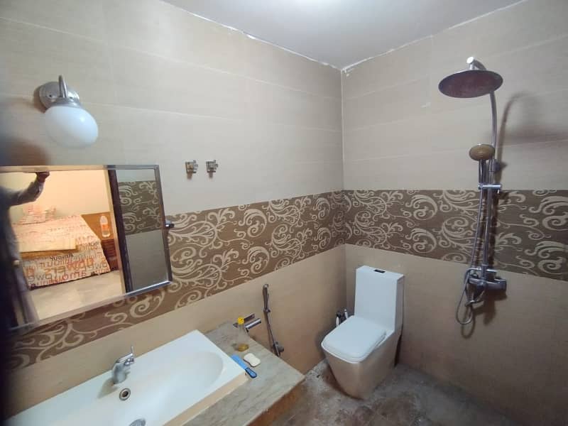 10 MARLA UPPER PORTION FOR RENT IN SECTOR C BAHRIA TOWN LAHORE 8