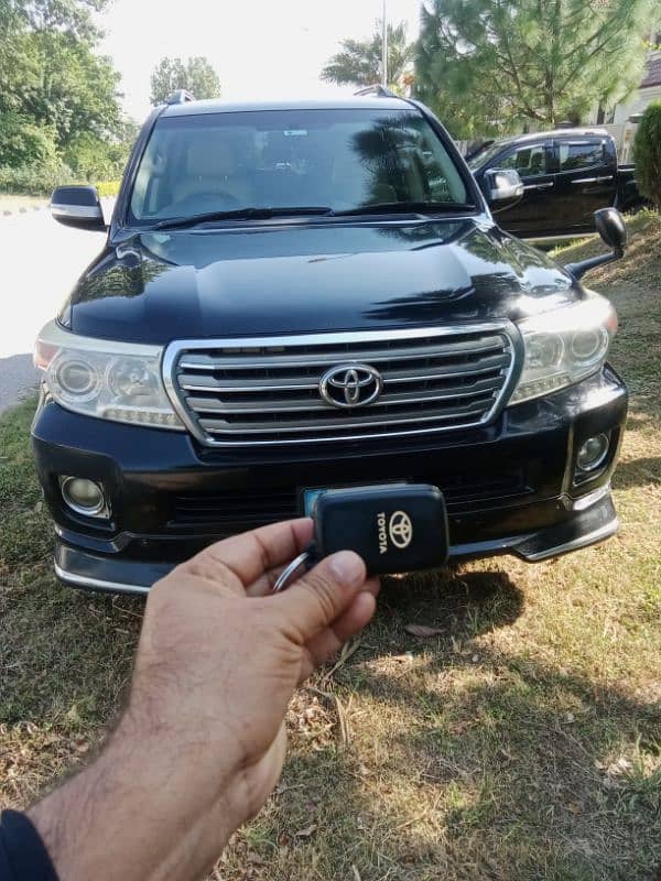 Toyota Land Cruiser 2012 10