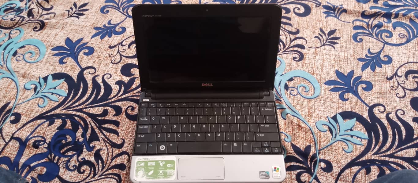 Dell Inspiron Mini 10 Atom 1