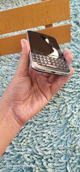 Blackberry Q20 classic New condition (PTA official approved) 6