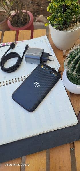 Blackberry Q20 classic New condition (PTA official approved) 10