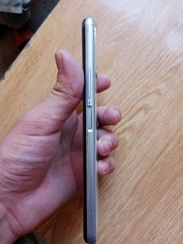 vivo y20 4/64 1