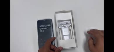 Samsung A04 Black 4/64 Lady Hand US Just 2 Month 0