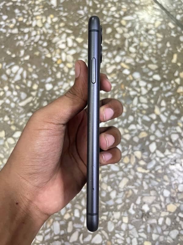 IPHONE 11| NON PTA| FACTORY UNLOCKED 2