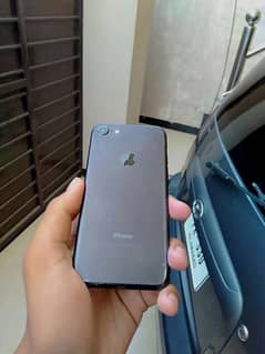 Iphone 7 128gb exchange with non pta iphone 0