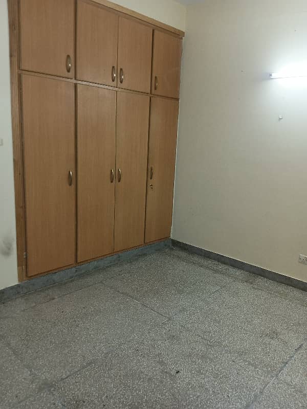 G-11/3 FGEHA D-Type 2nd Floor Flat For Sale Investor Price 7