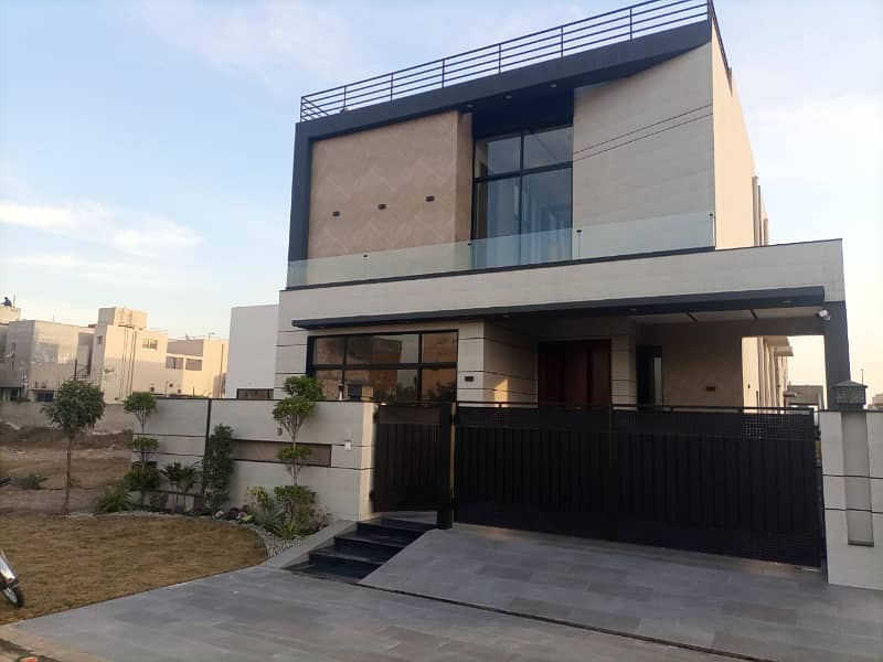 10 Marla Beautiful House For Rent Phase 4 Near Gold Crest Mall 0