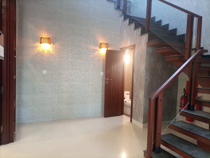 10 Marla Beautiful House For Rent Phase 4 Near Gold Crest Mall 4