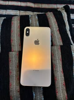 iPhone  xs max 64 gb esim 4 month time baki h- exchange  possible