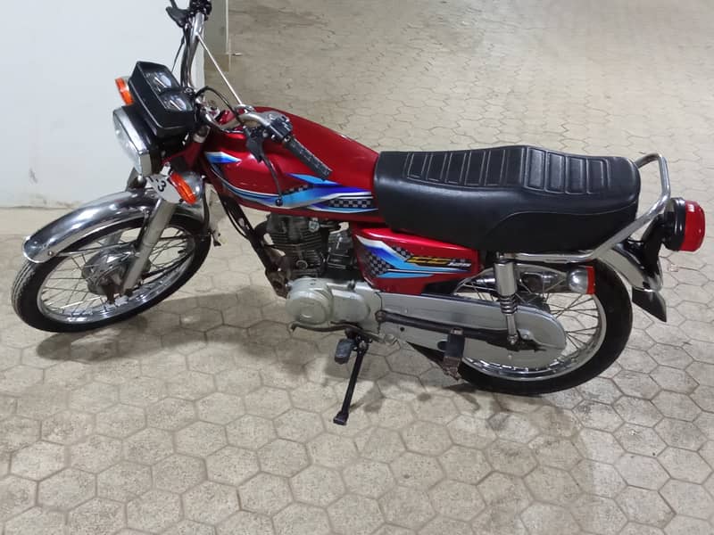 Honda CG 125 2008 4