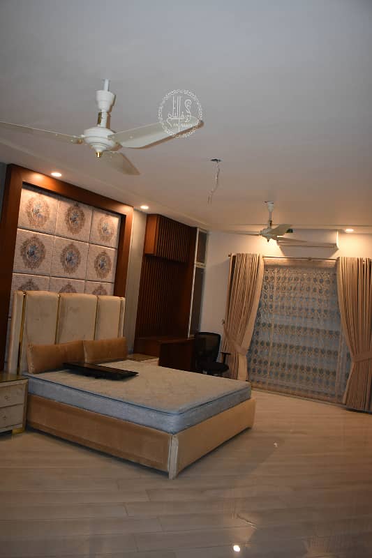 30 MARLA LIKE A BRAND NEW MOST BEAUTIFULL HOUSE AVAILABLE FOR RENT IN DHA PHASE 4 24