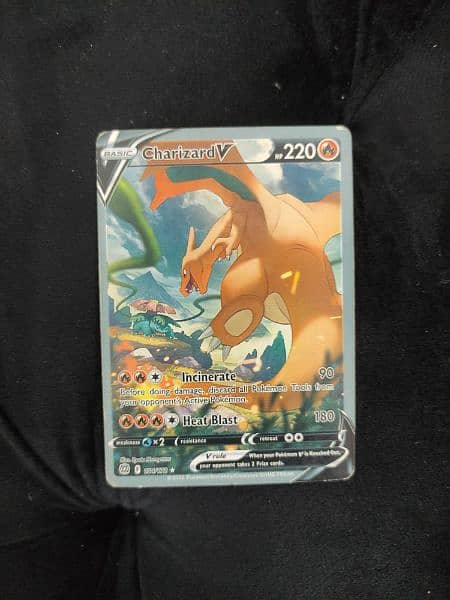 Charizard v new rare card pokemon 4