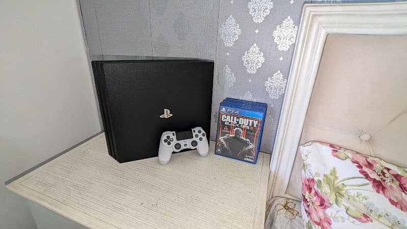 PS4 Pro 4k for sale with 1 genuine controller and 5 games  (Cheap) 4