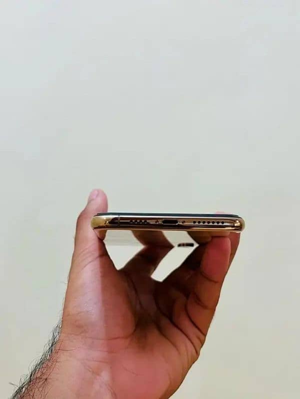 I phone xs max non pta factory unlock 1