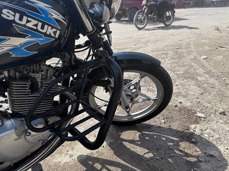 Suzuki 150 SE model 2020 Dream Bike 7