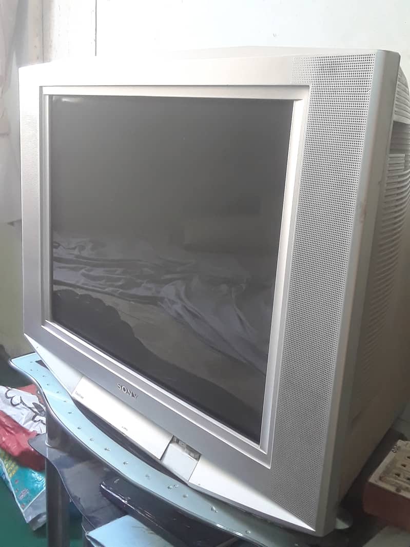 Sony Wega Tv 32 inch Need and Clean Karachi 1