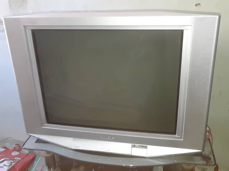 Sony Wega Tv 32 inch Need and Clean Karachi 2