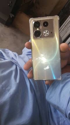 Infinix note 40 with wair less