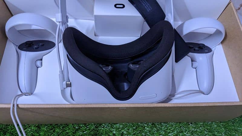 oculus quest 2 128gb with box & all accesorries 2