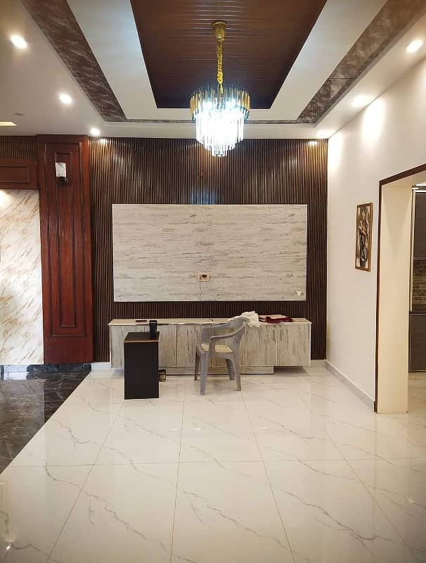 5 Marla Beautifully designed Lower Portion For Rent In Park View City Lahore. 4