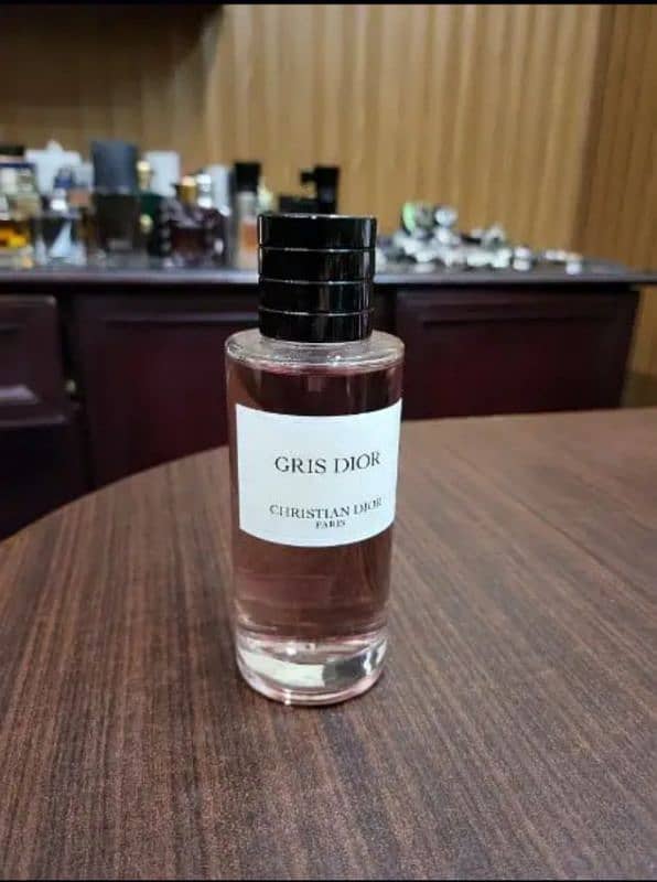 perfume available for branded / +923071477615 9