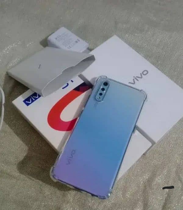 vivo s1 8/256 4