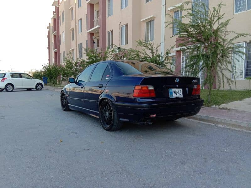 BMW E36 318i 4