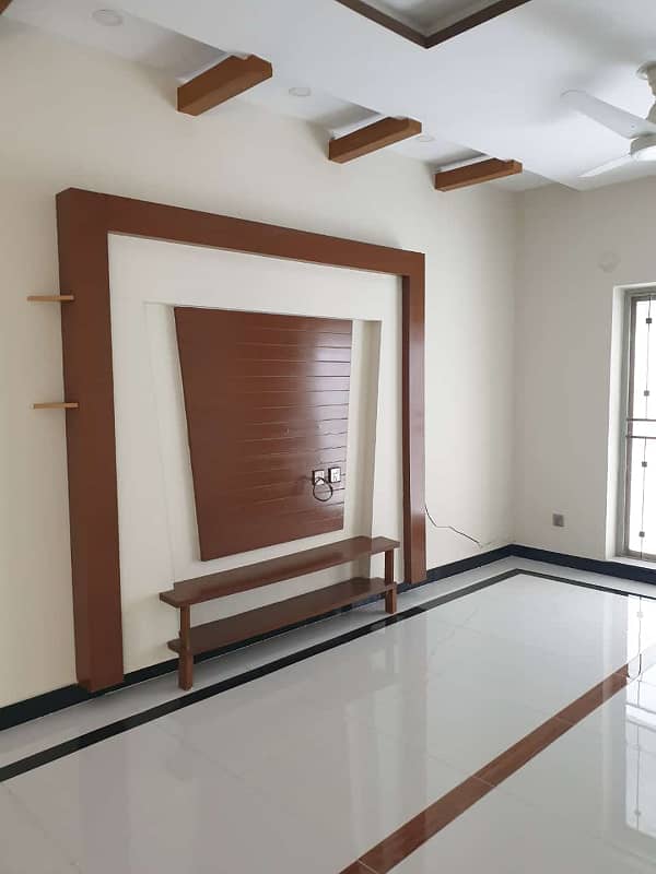 40*80 Double story house for rent in G-13 8