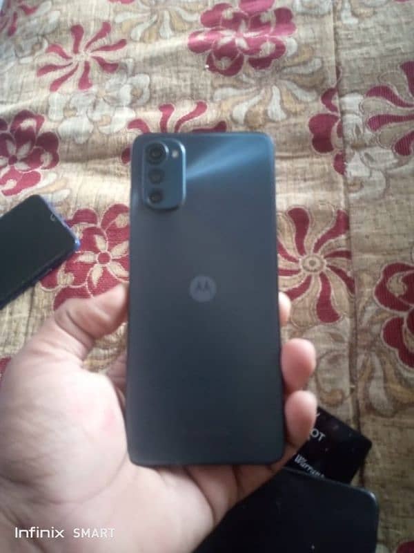 Moto e32 7