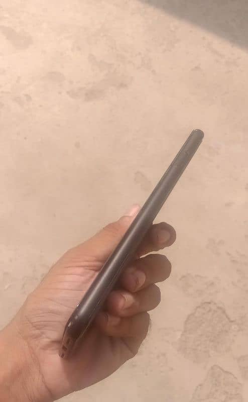 Pixel 4xl One handed used 3