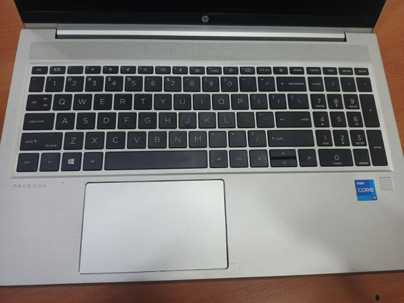 Hp Pro book 450 G 8, Core i 5 11th gen 1