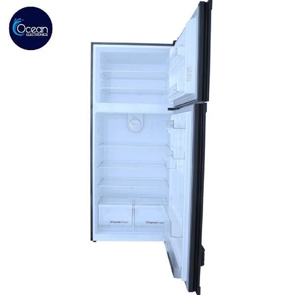 Dawlance 20-cubic inverter Refrigerator 1