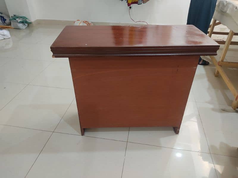 OFFICE TABLES URGENT FOR SALE 3