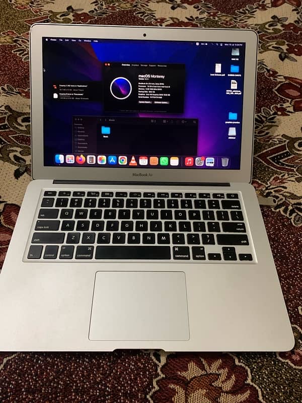 Macbook Air 2015 13 inch Complete box 0