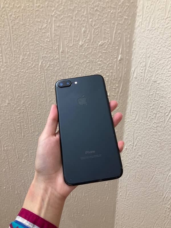 iPhone 7 Plus 128Gb 3