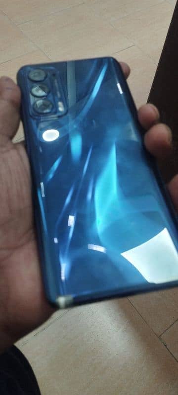 Moto ADGE 21 series 8gb 256gb 0